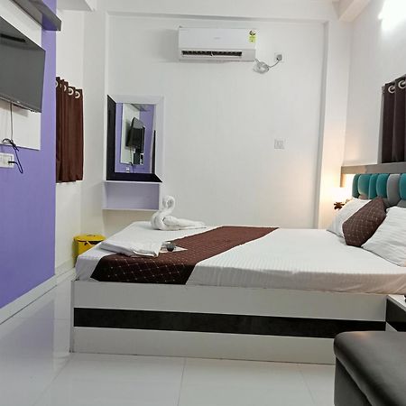 Hotel Green Leaf Calcutta Exteriör bild